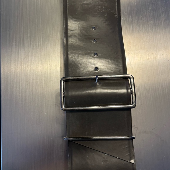 MaxMara Leather Belt - Picture 5 of 7